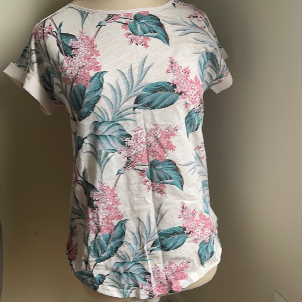NWT Asos Oasis floral t shirt in cream white